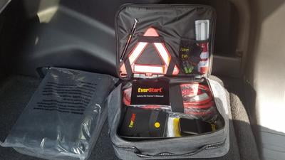 everstart car emergency kit