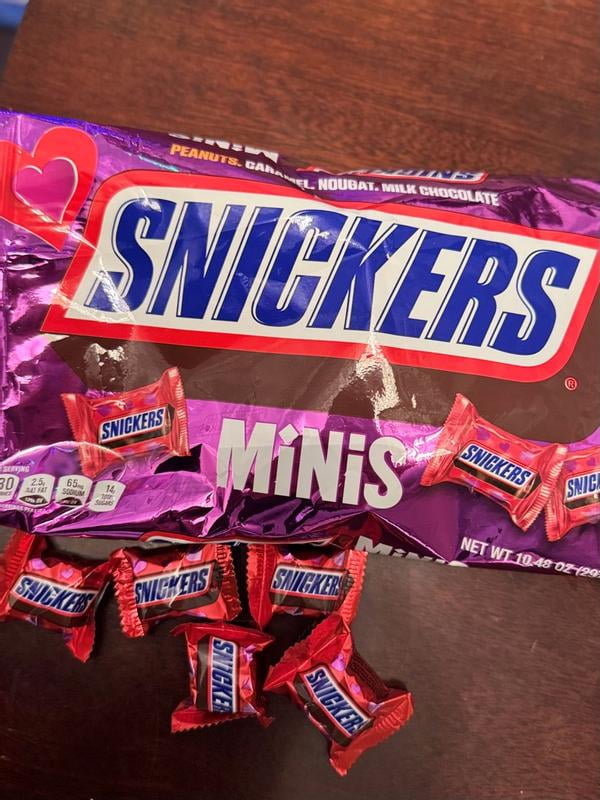 SNICKERS MinIs Chocolate Candy Bar Bulk Assortment 35.6 oz Bag