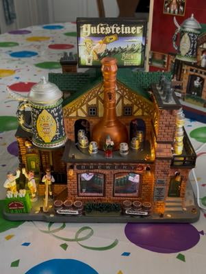Lemax - Yulesteiner Brewery con fuente de alimentación 4.5V Cód. 5073