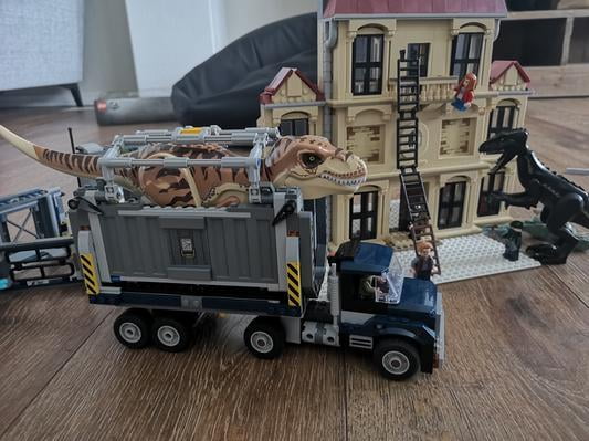 jurassic world t rex transport lego