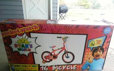 walmart ryan's world bike