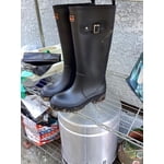 Image 3 of customer photos