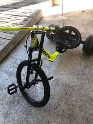Customer reviews for Razor DXT Drift Trike Black/ Yellow Customer reviews for Razor DXT Drift Trike Black/ Yellow