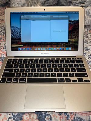 Restored Apple MacBook Air 11.6