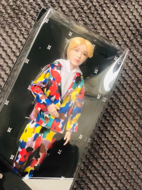 BTS  JIN ミニドール Amazon.com: BTS Mini Doll Jin : Toys & Games