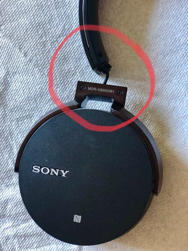 Sony MDR-XB950AP Full-Size Headphones 