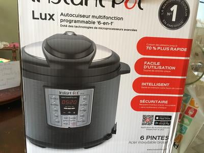 Instant Pot LUX60 Red Stainless Steel 6 Qt 6-in-1 Multi-Use Programmable Pressure  Cooker, Slow Cooker, Rice Cooker, Saute, Steamer, and Warmer 