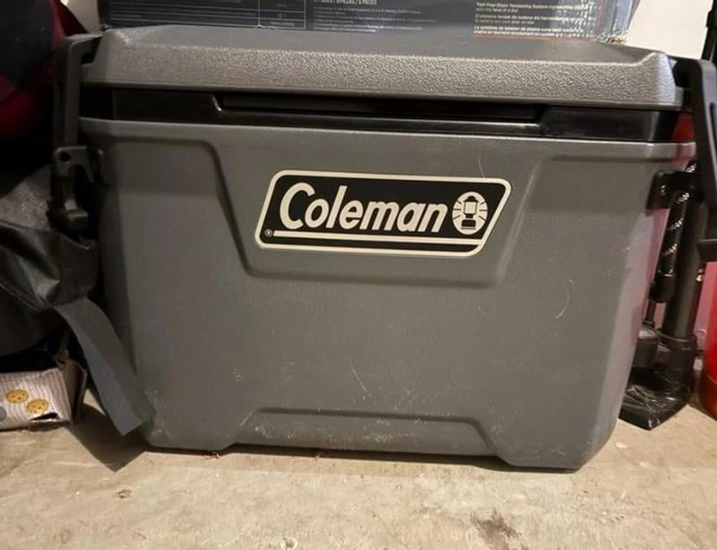 Coleman - まゆみん Coleman Convoy Series 55 Qt Cooler w/ Reflective Rope Handles