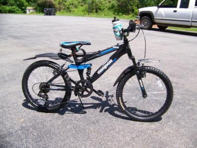 20 mongoose mountain bike