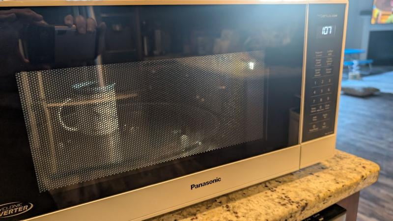 Customer reviews for Panasonic 1.6-cu. ft. 1250W Countertop