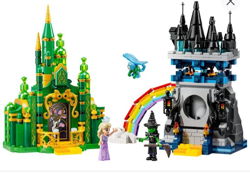 LEGO Wicked Emerald City & Kiamo Ko Castle Building Toy - Elphaba