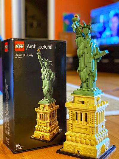 statue of liberty lego architecture set