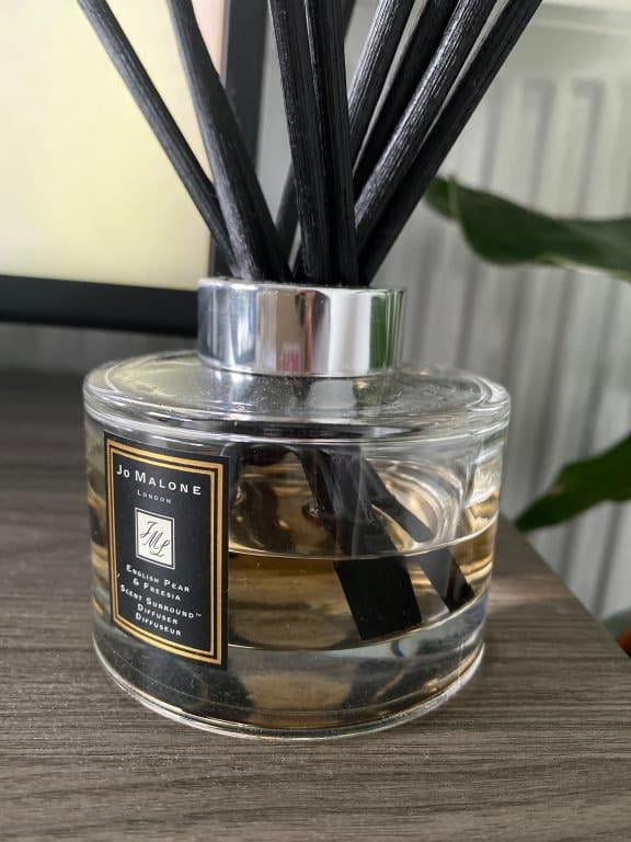 Jo Malone Unisex Perfume - English Pear & Freesia Scent Surround