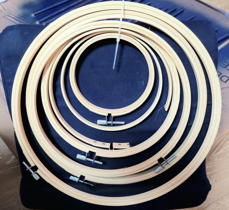 TOKERD 6 pièces 20c Cercle à Broder Babou Anneau de Broderie Bois Réglable Cerceaux de TOKERD 6 pièces 20c Cercle à Broder Babou Anneau de Broderie Bois Réglable Cerceaux de