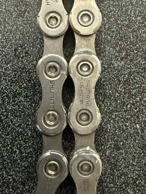 Jessica Shimano CN-HG701 11-Speed Bicycle Chain, 116 Links