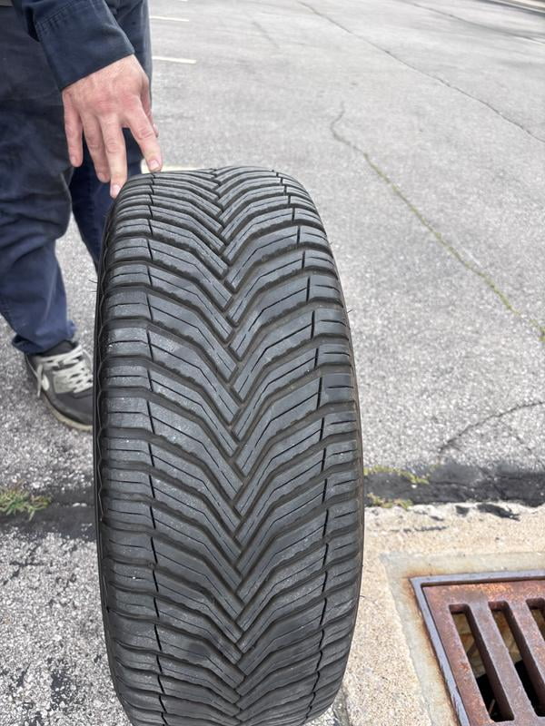 Michelin CrossClimate2 - 215/55R17 94V Tire - Samsclub.com