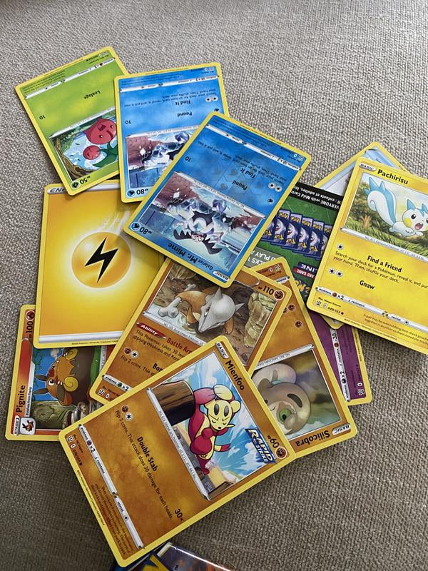POKEMON GALARIAN RAPIDASH V BOX - Walmart.com POKEMON GALARIAN RAPIDASH V BOX - Walmart.com