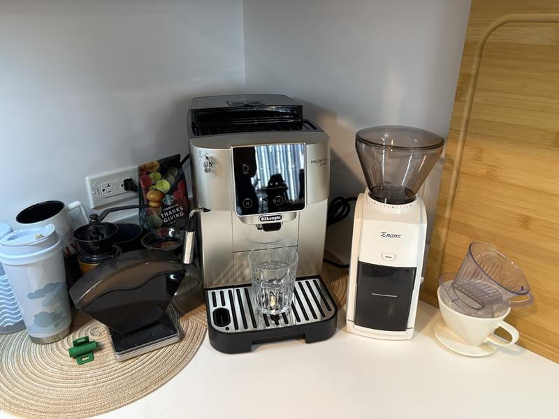 DeLonghi MAGNIFICA Start Automatic Espresso and Coffee Machine