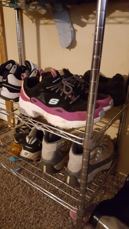 skechers stamina uphill path
