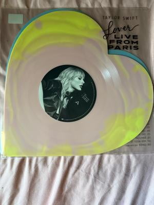 Lover Live From Paris LP • レコード 💗 Taylor Swift Lover Live From Paris Heart Shaped Vinyl