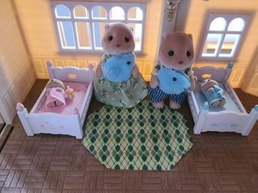 calico critters splashy otter family