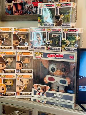 Funko Gremlins VHS Cover Limited Edition Exclusive - Gizmo Pop Floqué En Vitrine