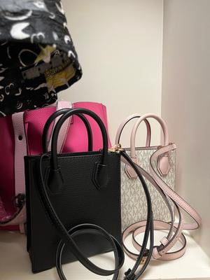 Customer reviews for Michael Kors Mercer Extra-Small Logo and