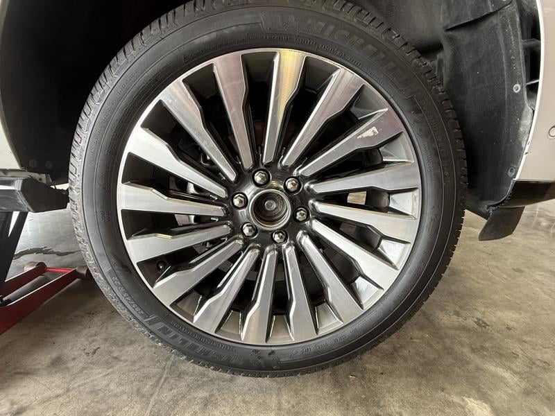 Free Shipping! Michelin Defender LTX MS2 265/60R18 114H XL Tire