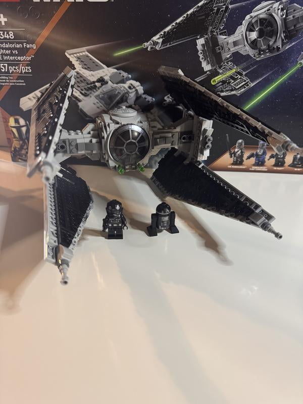 LEGO Star Wars Mandalorian Fang Fighter vs TIE Interceptor 75348