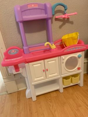 Step2 Love & Care Deluxe Nursery Pretend Play Nursery Playset 