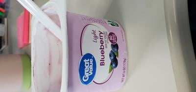 Great Value Light Strawberry Blueberry Nonfat Yogurt 6 oz 12 Count