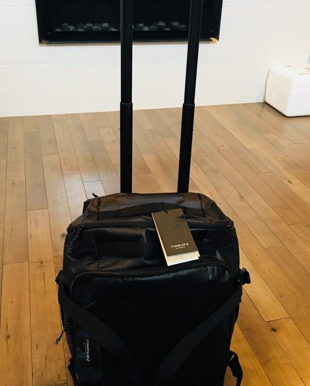 quest rolling duffel