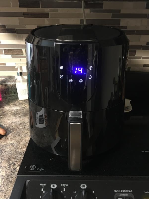 Emerald Air Fryer 5.2 Liter Capacity w/ Digital LED Touch Display & Slide  out Pan/Detachable Basket 1800 Watts (1807)