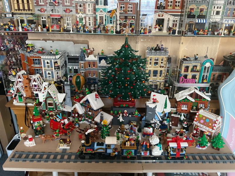 CMC M191 M082 2台セット 家族でかざろう！クリスマスツリー 41843 | LEGO® Icons |レゴ®ストア