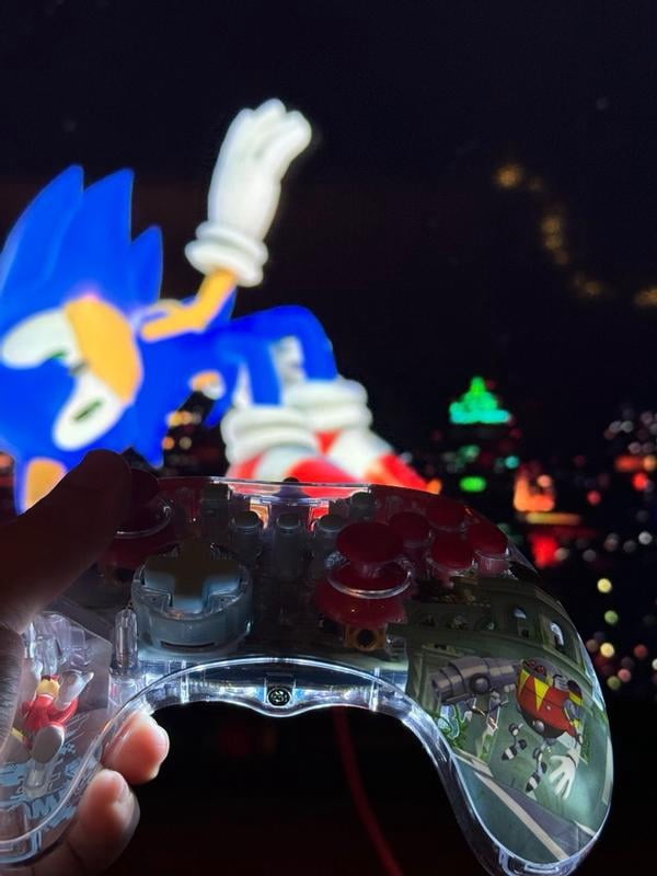 PDP REALMz Wired LED Light-up Pro Controller: Sonic Green Hill