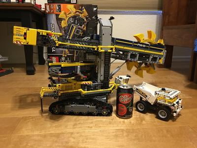 るん☆ LEGO Technic Bucket Wheel Excavator (42055) Used with box