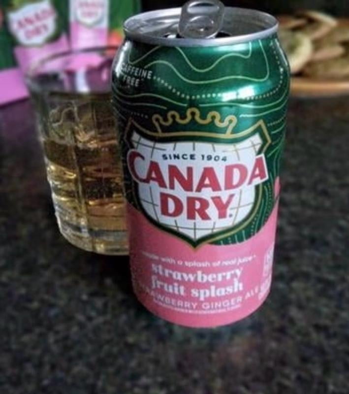 Canada Dry, Fruit Splash Strawberry Ginger Ale Soda, 12 fl oz