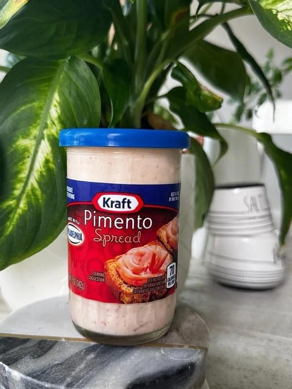 Kraft, Cheese Spread, Pimento with Philadelphia Cream Cheese, 5 oz