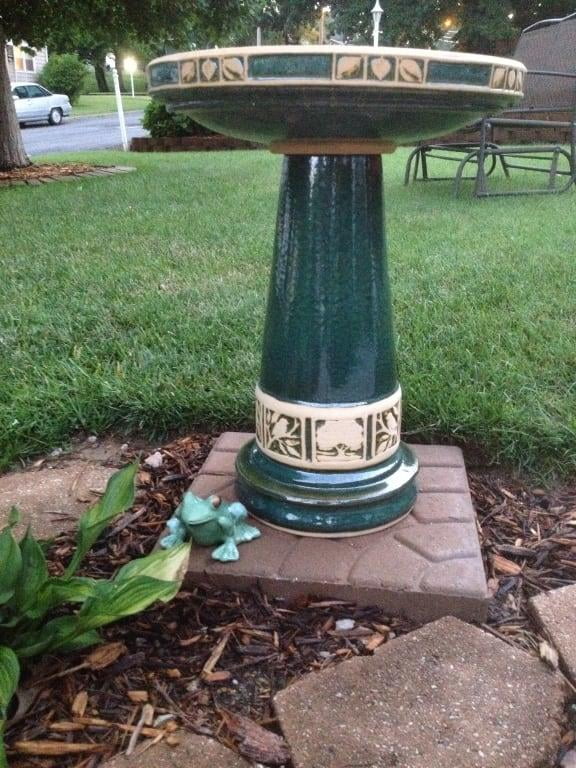 Burley Clay Zanesville Glazed Juniper Green Ceramic Bird Bath Walmart Com Walmart Com