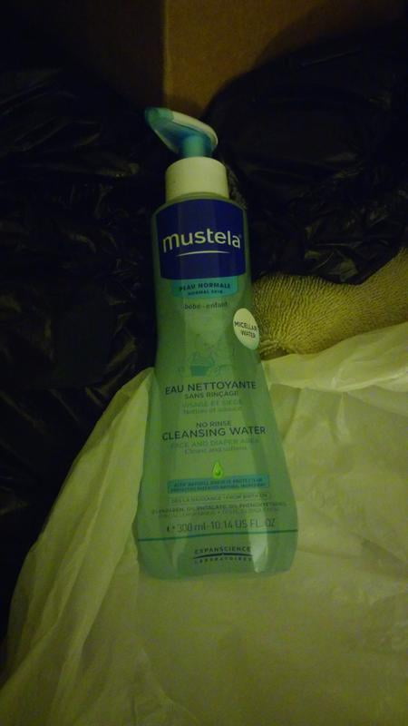 mustela cleansing water