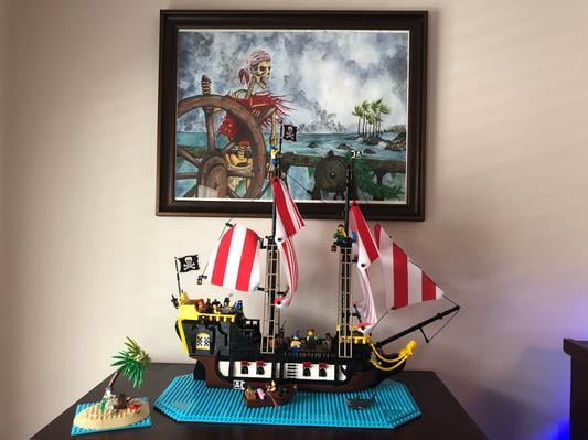 LEGO 6316404 Ideas Pirates of Barracuda Bay Pirate Shipwreck Kit