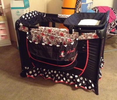 minnie mouse sweet wonder play yard