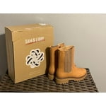 Image 3 of customer photos