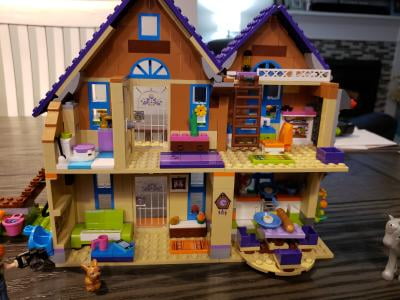 Lego friends mia's tree house asda hotsell