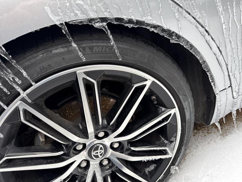 Free Shipping! Michelin Primacy MXM4 All-Season 235/40R19 XL Tire