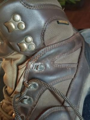 ozark trail men's bronte mid waterproof hiking boot