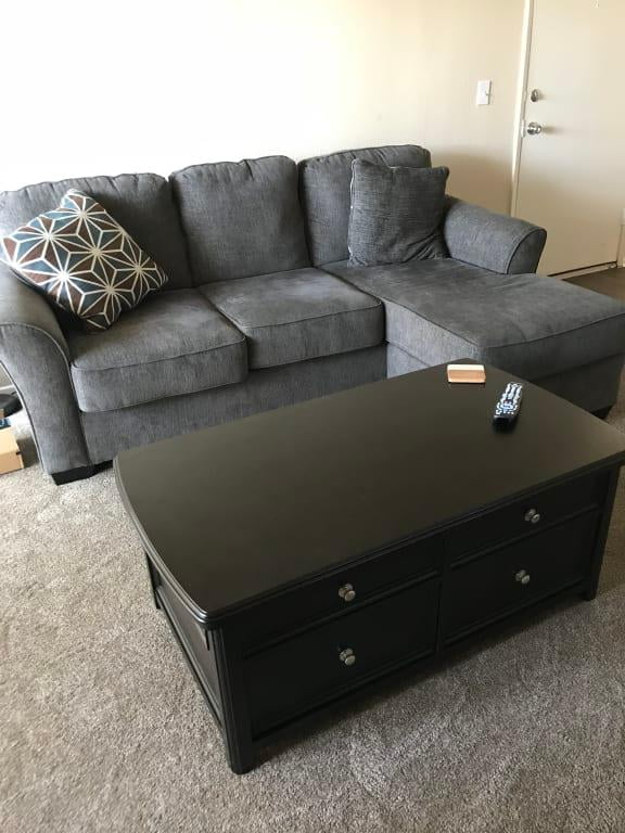 Carlyle Coffee Table / Amazon Com Madison Park Carlyle Coffee Table Solid Wood Square Large Accent Cocktail Ottoman Modern Style Vibrant Spring Design Padded Footstool Extra Seating Corner Chair See Below Multi Floral Home Kitchen / Living客廳 > carlyle coffee table.