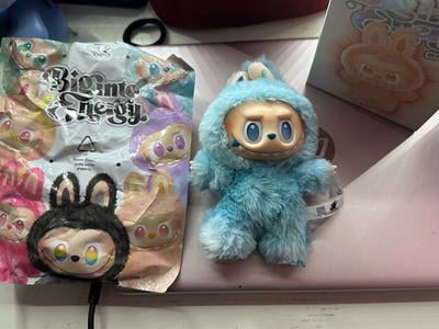 Pop Mart Labubu The Monsters Big Into Energy Blind Box Series V3