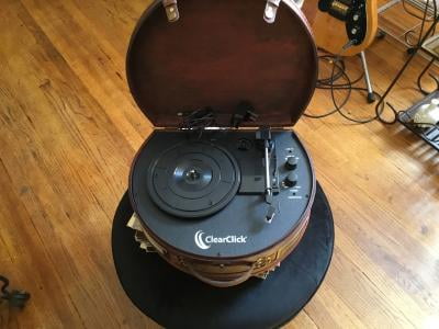 ClearClick Vintage Suitcase Turntable with Bluetooth & USB - Classic Wooden Retro Style