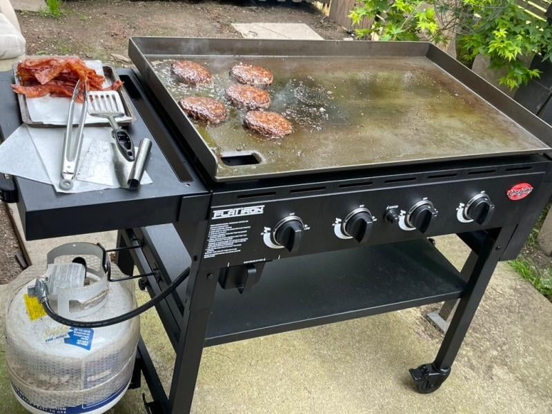 Char-Griller Flat Iron 3-Burner Outdoor Griddle Gas Grill with Lid in Black  E8428 - The Home Depot